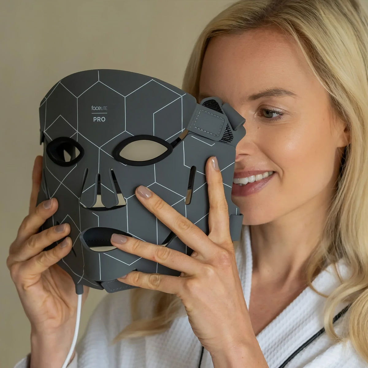 faceLITE PRO LED Face Mask